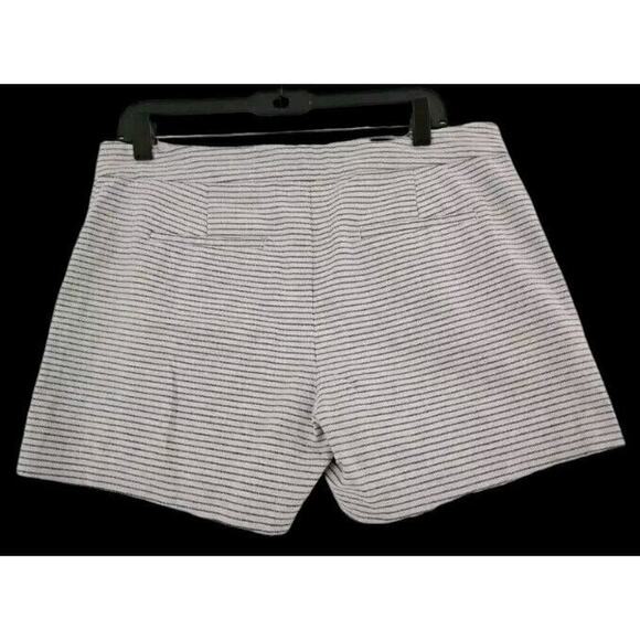 Banana Republic Factory~Woman Sz. 8~Gray/Blue Stripes Button Sides Shorts Cotton - Picture 3 of 9